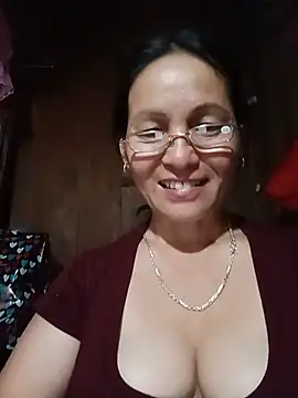 Chat +18 de Cucci07 ao vivo