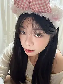 AZ37866 Live XXX-Chat