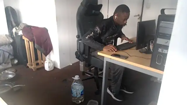 Mastertopdomeのウェブカメラショー