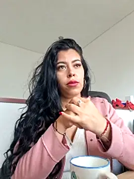 Luianna Chat XXX in diretta