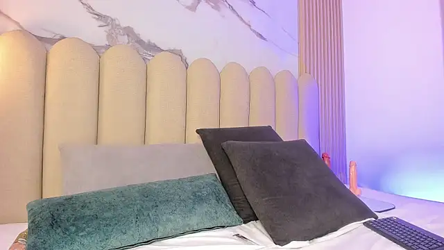 Chat XXX en directo de Yennifer_01
