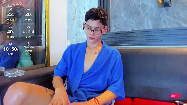 Brianhot0F 라이브 XXX 채팅