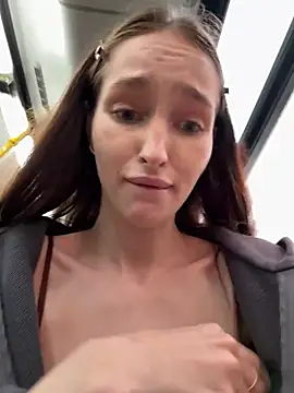 -missbehaving-'s Webcam Show