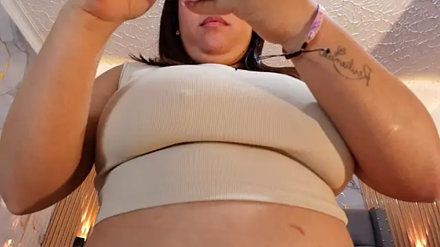LizzRouse Chat XXX in diretta