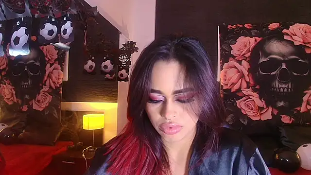 EvaaFoxxy1's Live XXX Chat