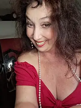 GypsyEsmeralda Show in webcam
