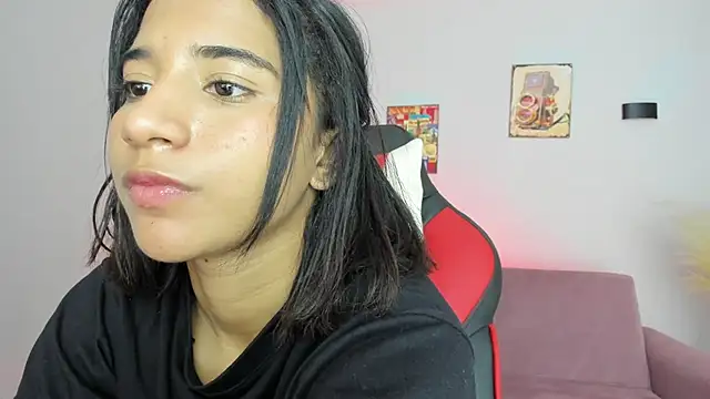 Chatroom XXX en direct de Emily_bruss