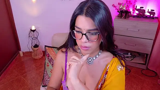 anandacute2 Adlı Modelin Canlı XXX Sohbeti