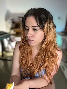 دردشة NikkiNix الجنسية المباشرة