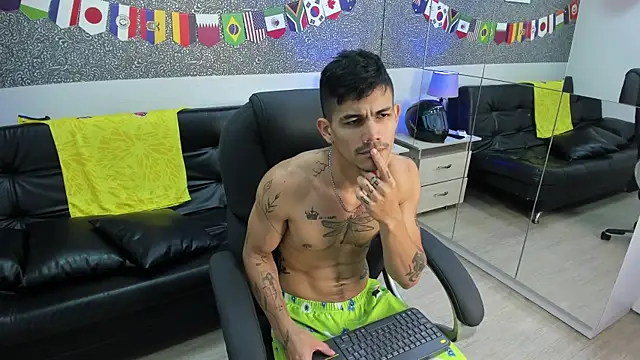 Chatroom XXX en direct de Jared_Cole