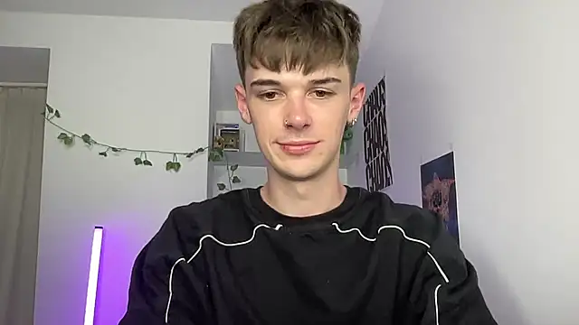 YourMilkyGuy Live XXX-Chat