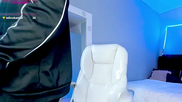 Chat XXX ao vivo de Alex_cute77