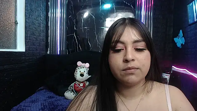 lehia_285 Adlı Modelin Canlı XXX Sohbeti
