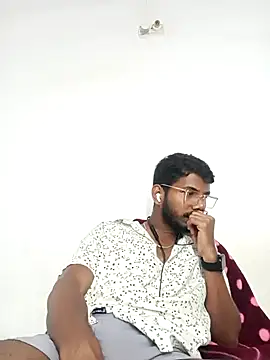 Robin681 Pertunjukan Webcam