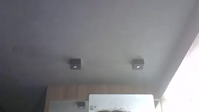 Chat +18 de SkinnyKitten ao vivo