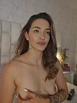 ClaradelMar's Live XXX Chat