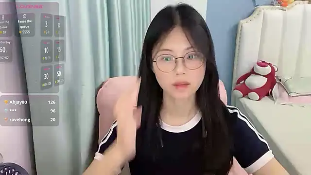 Chat XXX en directo de Luna-666