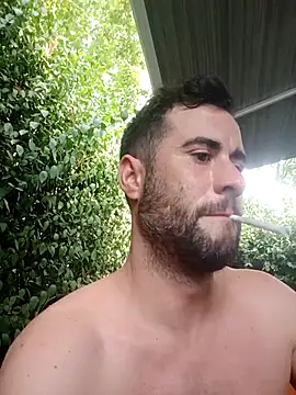 Pokazy przed kamerką – HotMan69-