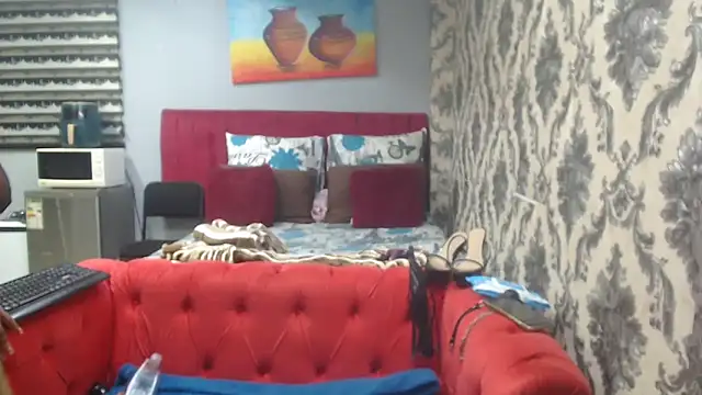 SweetPortableAmber Adlı Modelin Canlı XXX Sohbeti