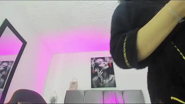 Chat XXX en directo de Ariel_star1