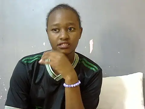 Petite_Ebony10: απευθείας συνομιλία ΧΧΧ