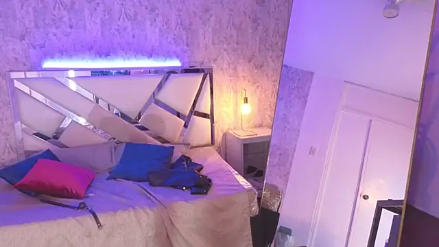 mistress_lilacorleone's Webcam Show