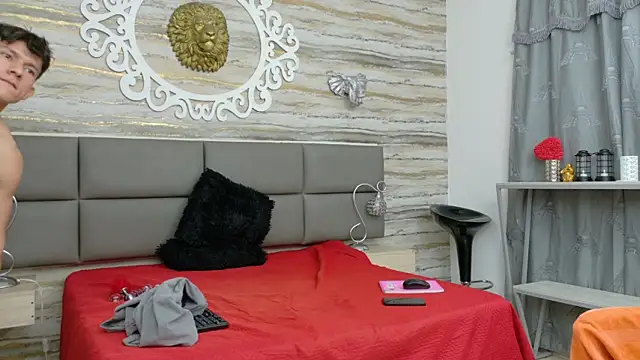 Max_silver_ Chat XXX live