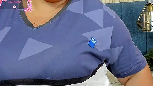 zara_milf Obrolan Langsung XXX