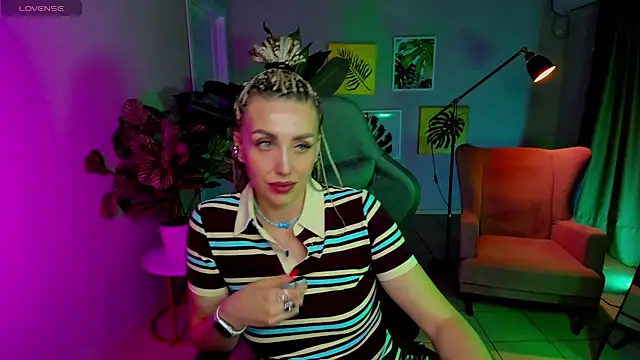 Czat XXX na żywo – MonicaRiley