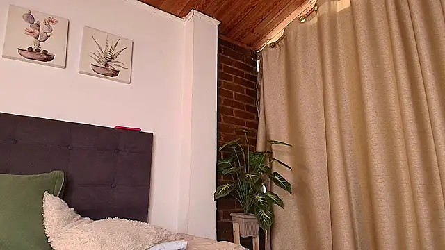 Czat XXX na żywo – nikkystorm1_