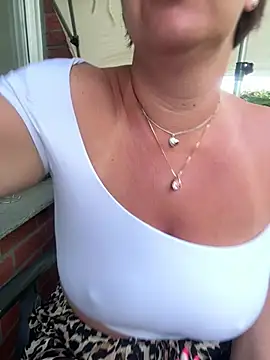 NatiLove35n Live XXX chat