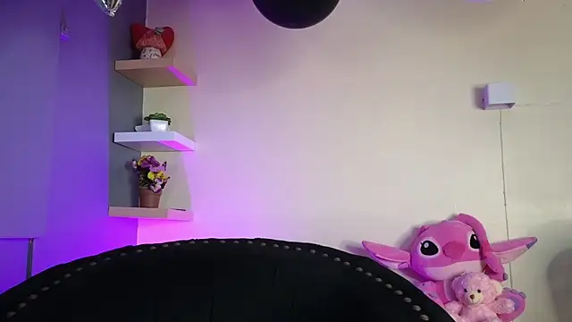 CelesteNoa's Live XXX Chat