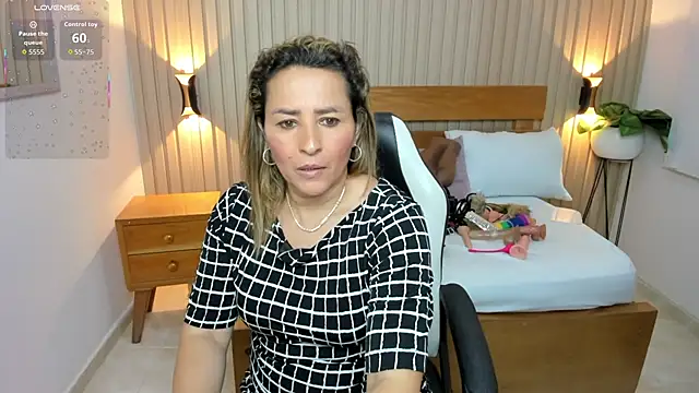 luciana_ballesteros_'s Live XXX Chat