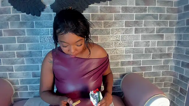 Charlotte__Brown_'s Live XXX Chat