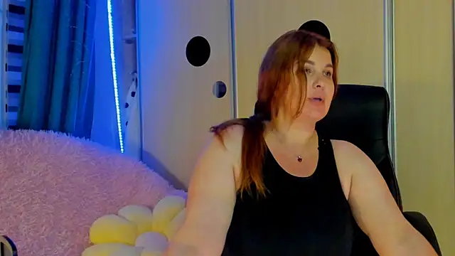 XXX chat uživo modela CoraSwon