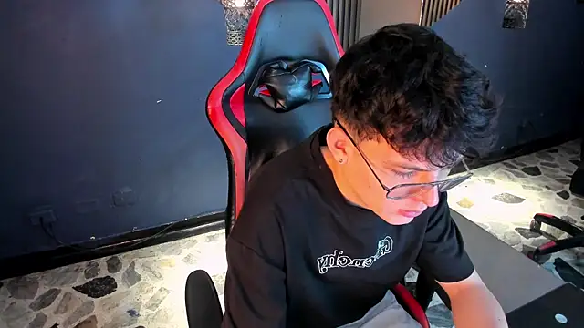 Chat XXX en directo de AngeloBocellii
