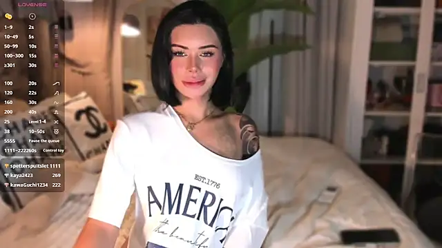 Chat XXX en directo de ParisianDoll
