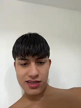 Lander_Cruz লাইভ XXX চ্যাট