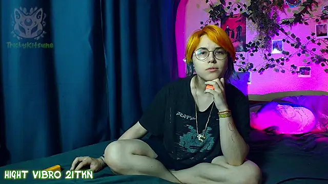 دردشة TrickyKitsune الجنسية المباشرة