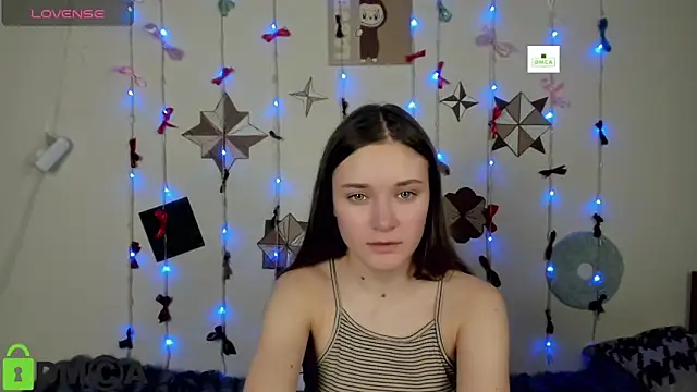 צ'אט XXX בשידור חי של Elina_X