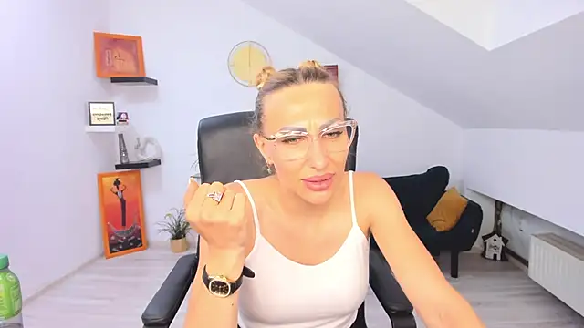 XXX chat uživo modela AlanaScot
