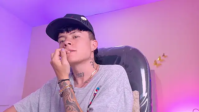 Nascary_Fox Chat XXX live