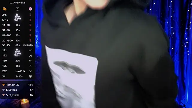 Chat +18 de _Shadow_devil__ ao vivo