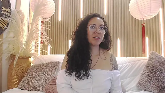 Velvet_Curly's Live XXX Chat