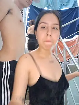 HOTANDSKINNY – webcam-show