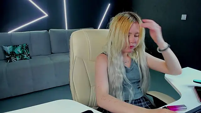 kikipeachn Live XXX chat