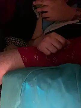 GusanoDelicioso's Live XXX Chat