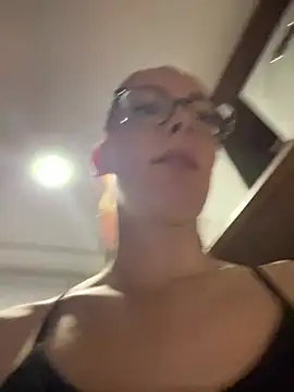 RussianGirls_: διαδικτυακό σόου στην κάμερα