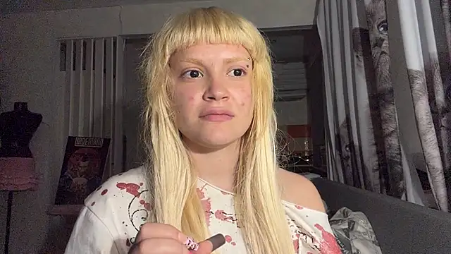 FreedaDeloach's Live XXX Chat