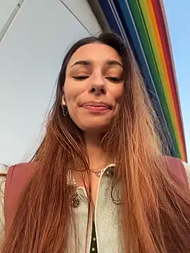 XXX chat uživo modela CrystalClean